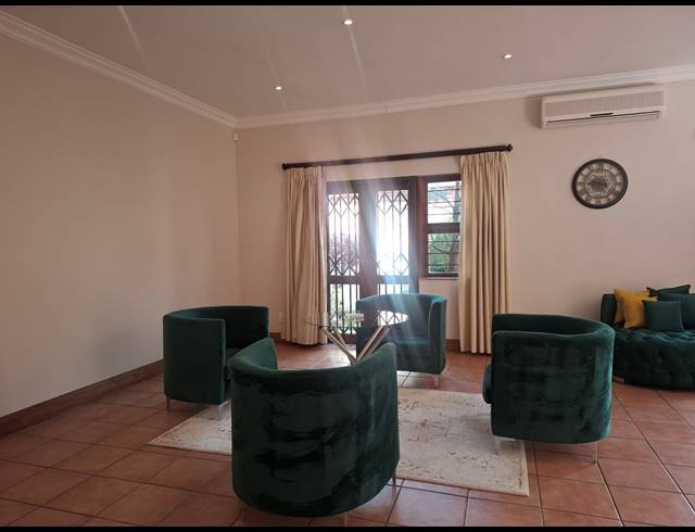 4 BEDROOM CLUSTER TO LET IN BRYANSTON